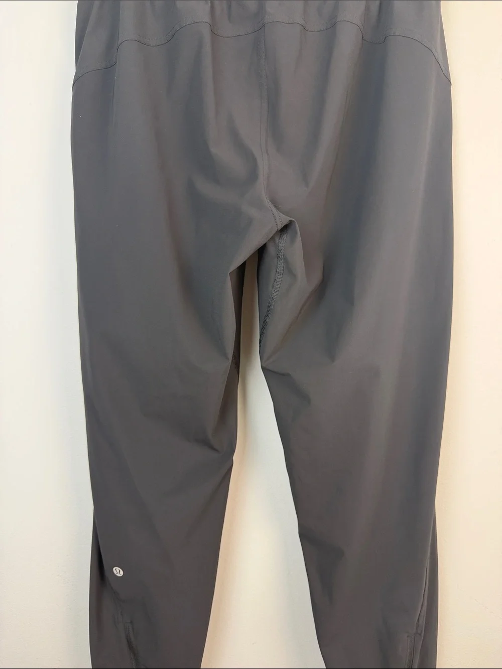 Lululemon Adapted State Joggers 28” Black Exercise Pants Size 8 Activewear Gym